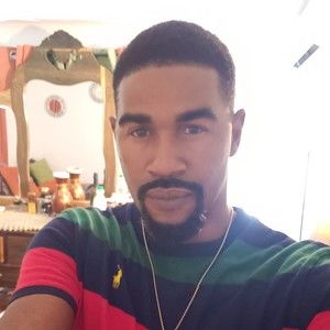 Meet your Posher, Damion